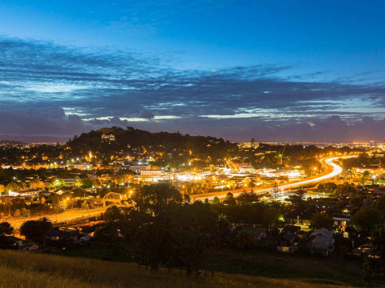Housing market holds steady as global tensions weigh on confidence